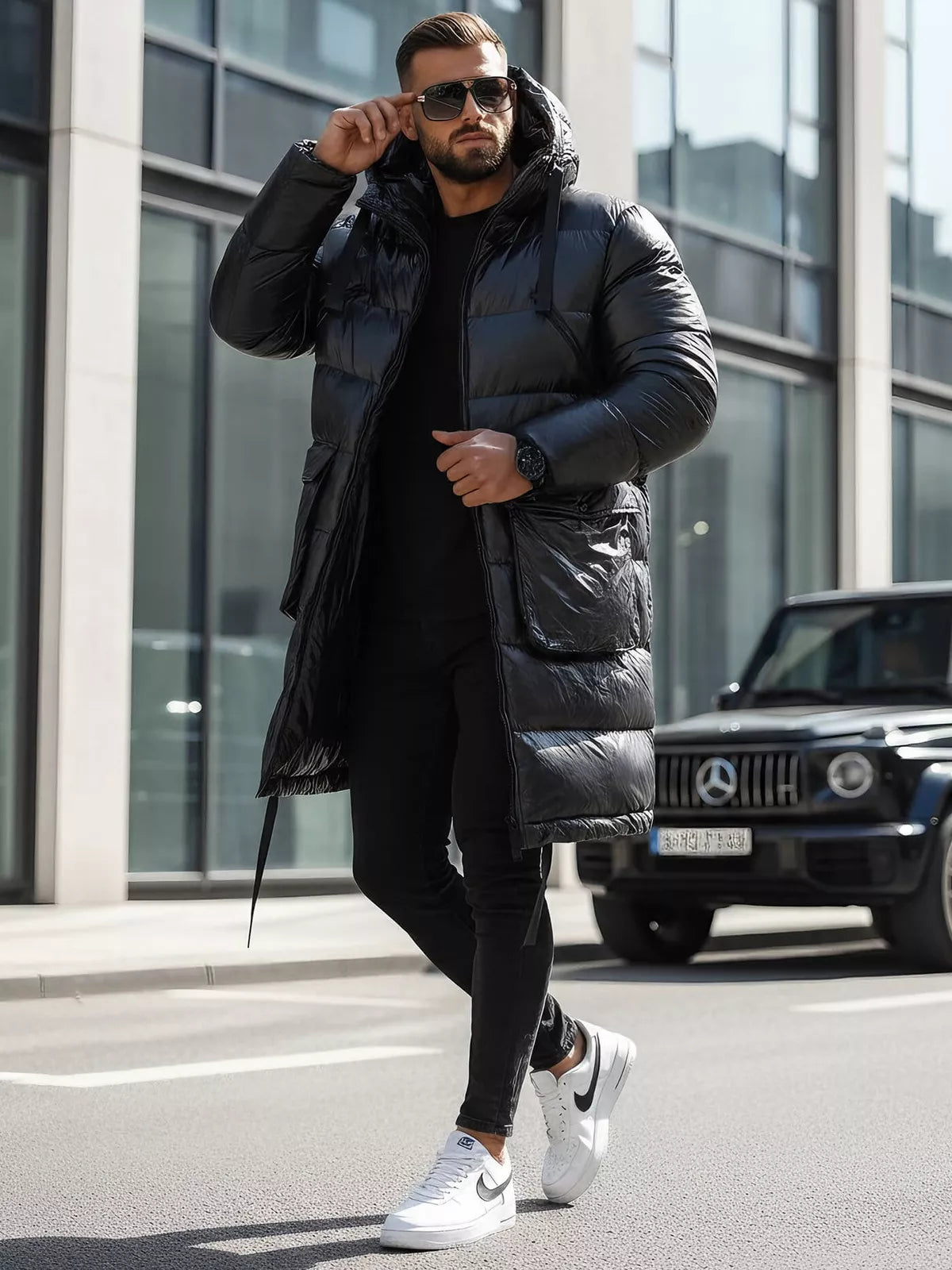 Melna, spīdīga vīriešu jaka ar kapuci Monakko