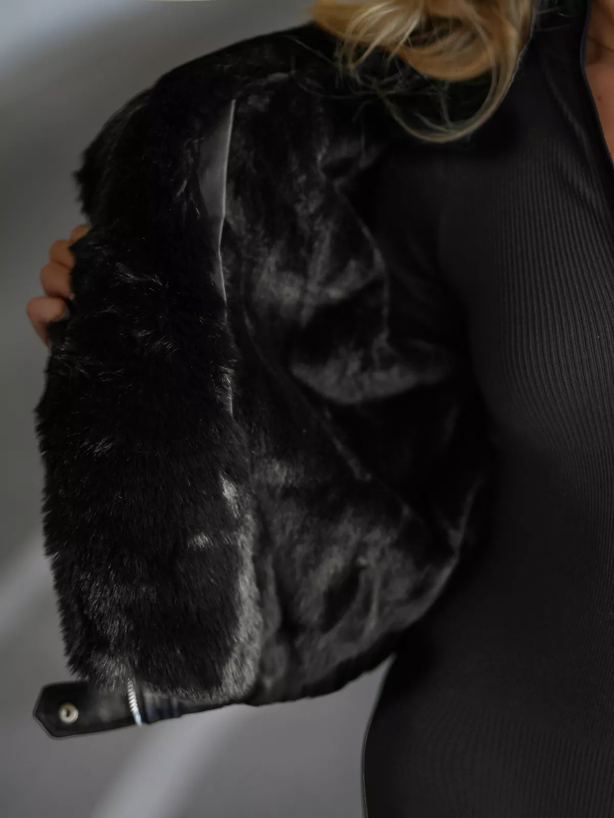 Sieviešu melna ādas jaka Tiara