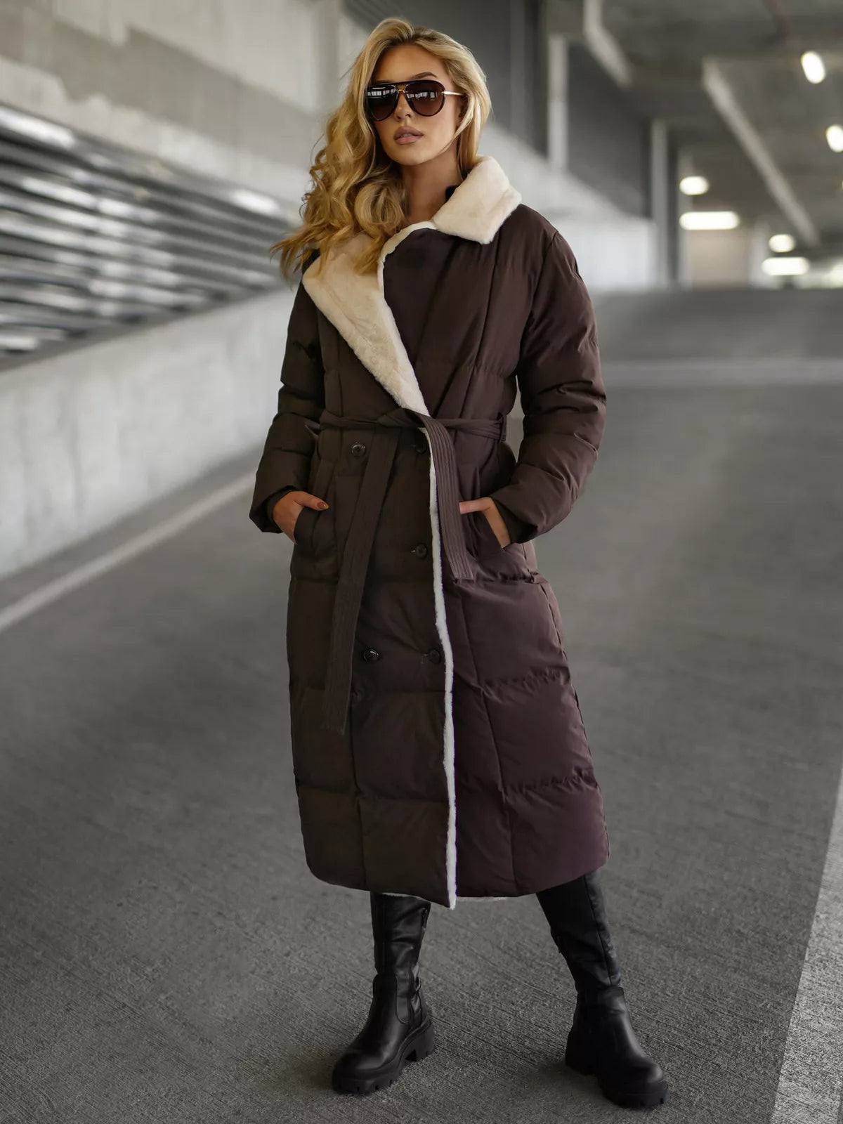 Sieviešu stepēta brūna jaka Charlot