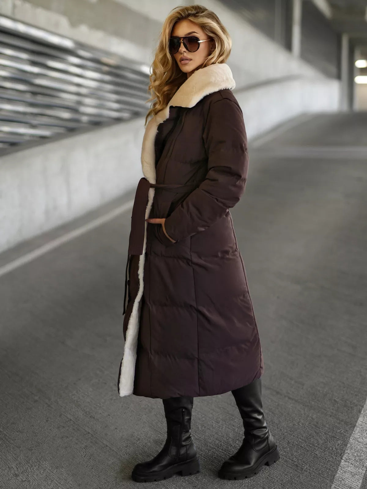 Sieviešu stepēta brūna jaka Charlot