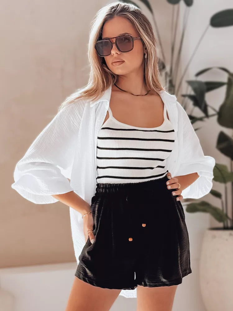 Sieviešu melnas vasaras šorti