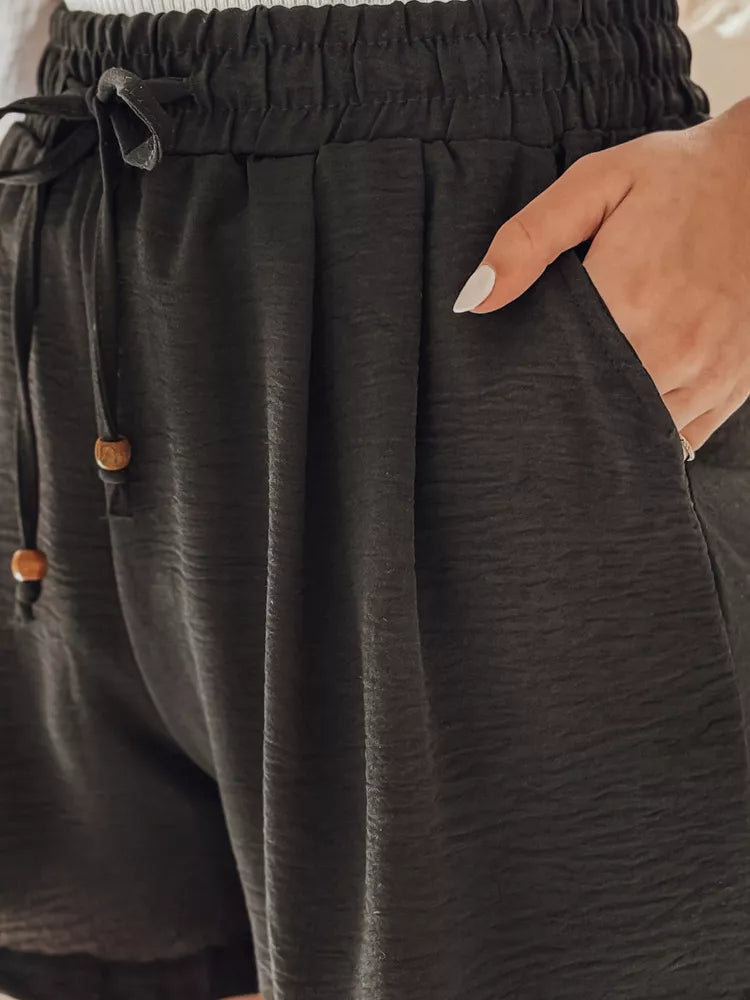 Sieviešu melnas vasaras šorti