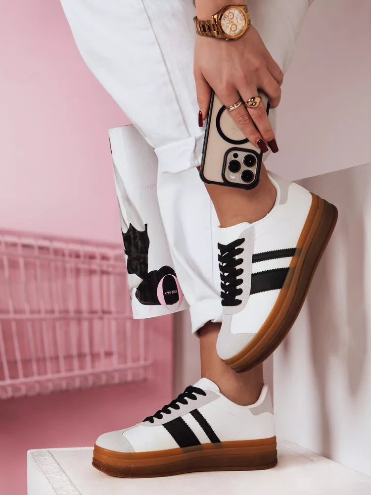 Sieviešu balti ikdienas apavi Tag