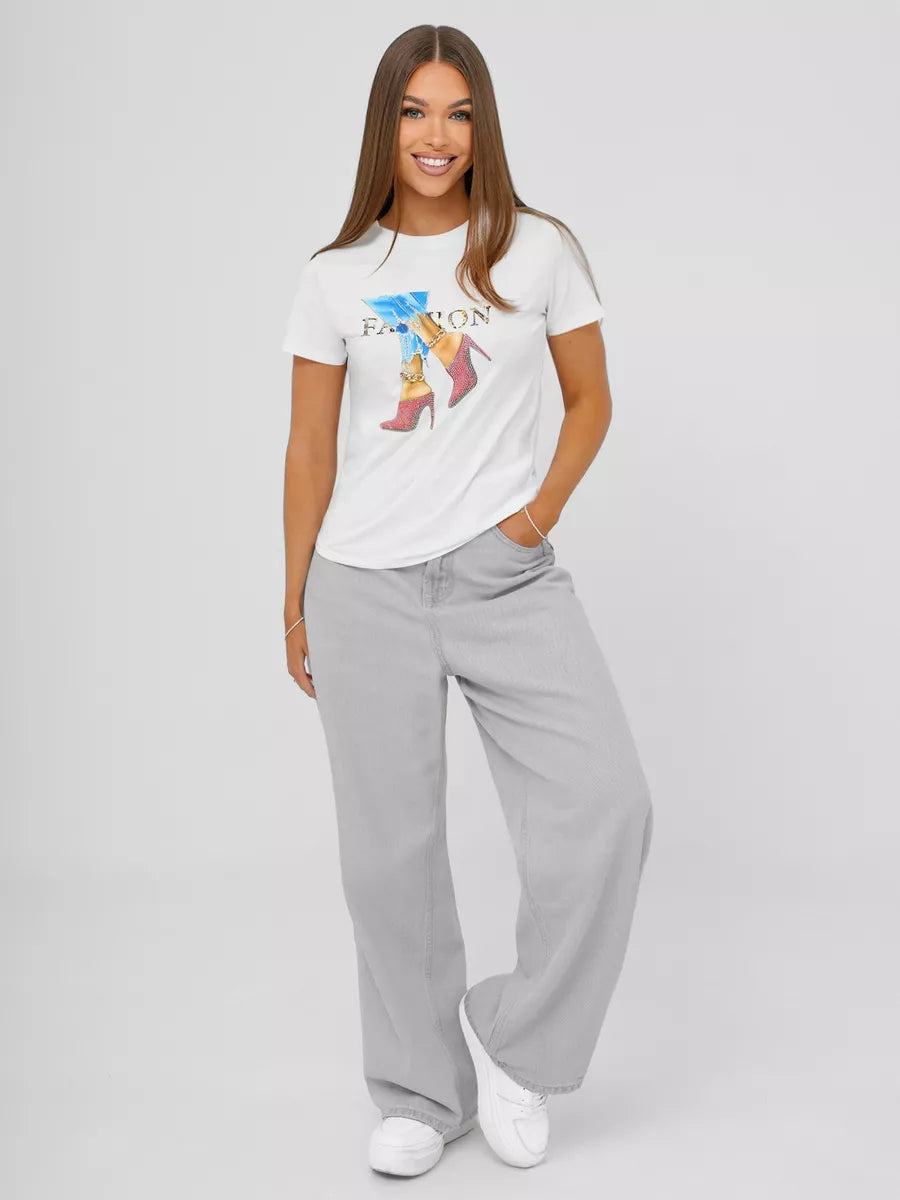 Sieviešu balts T-krekls (fakts)