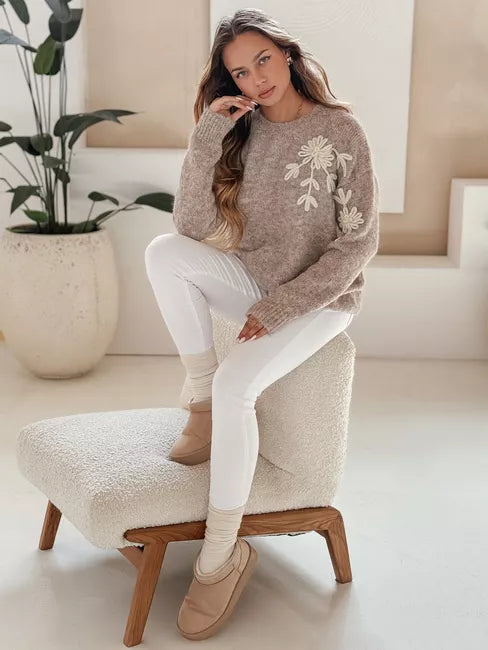 Sieviešu tumši brūns džemperis Daga