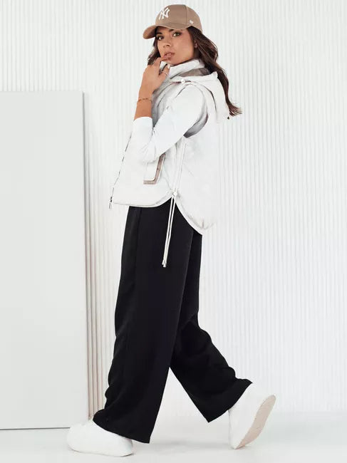 Sieviešu balta veste ar kapuci Teros 