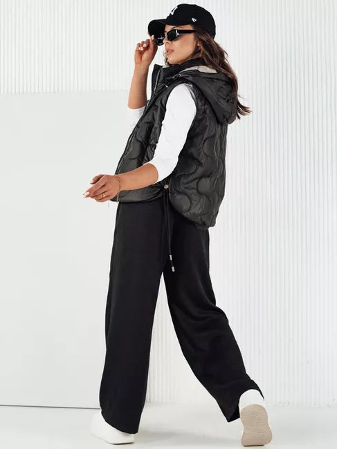 Sieviešu melna veste ar kapuci Teros 