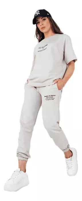 Sieviešu gaiši pelēks komplekts Dream