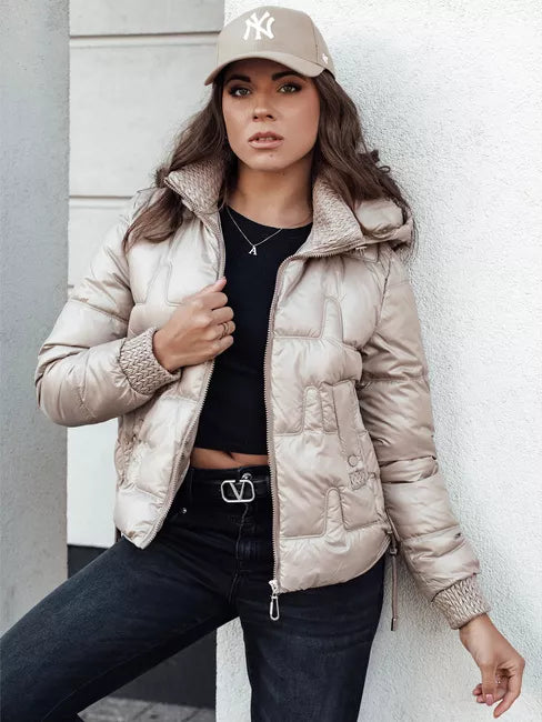 Sieviešu brūna ziemas jaka silta