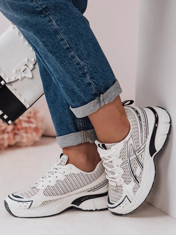 Sieviešu balti ikdienas apavi ar tumši zilām detaļām Dinamic