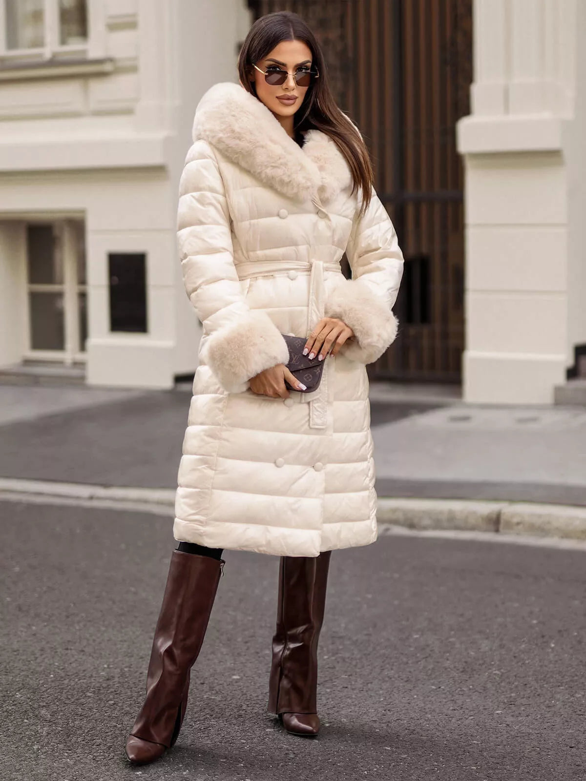 Sieviešu baltais mētelis Karum