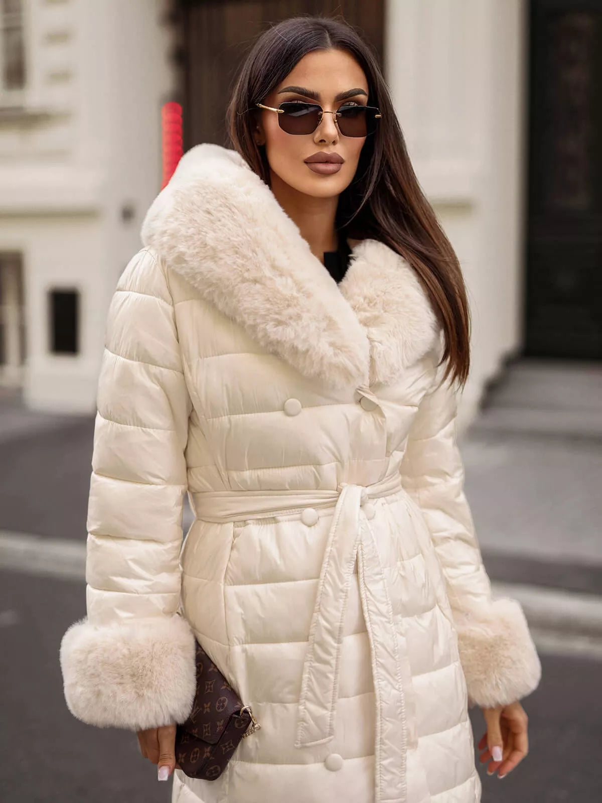 Sieviešu baltais mētelis Karum