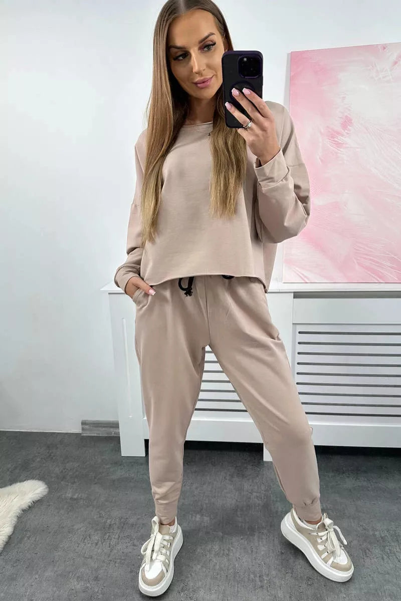 Sieviešu smilšu krāsas komplekts Evoli.