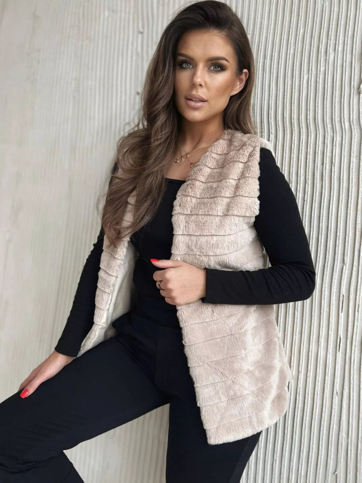 Sieviešu brūna veste Drel