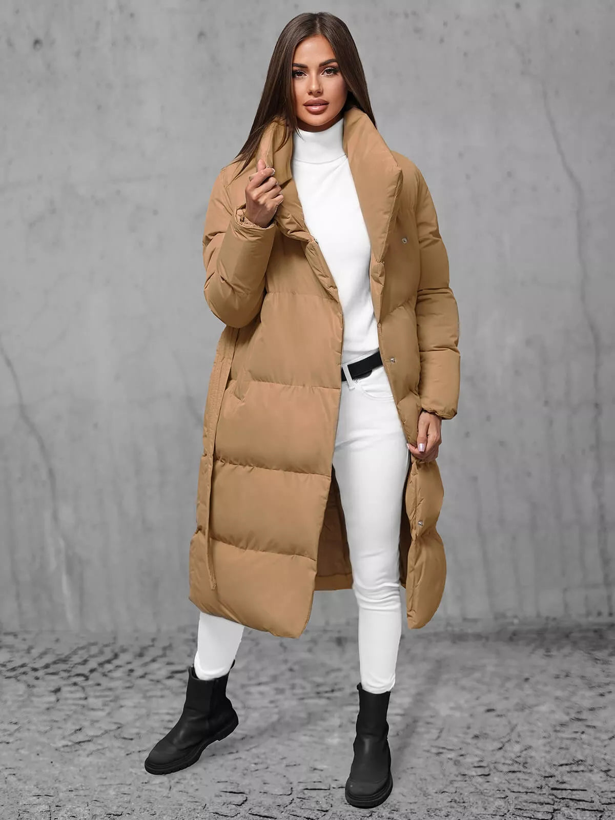 Sieviešu brūns mētelis Korper