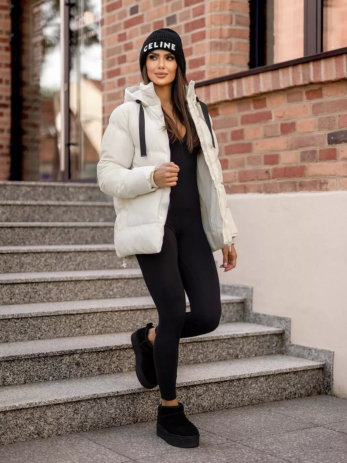 Sieviešu brūna jaka Emerit