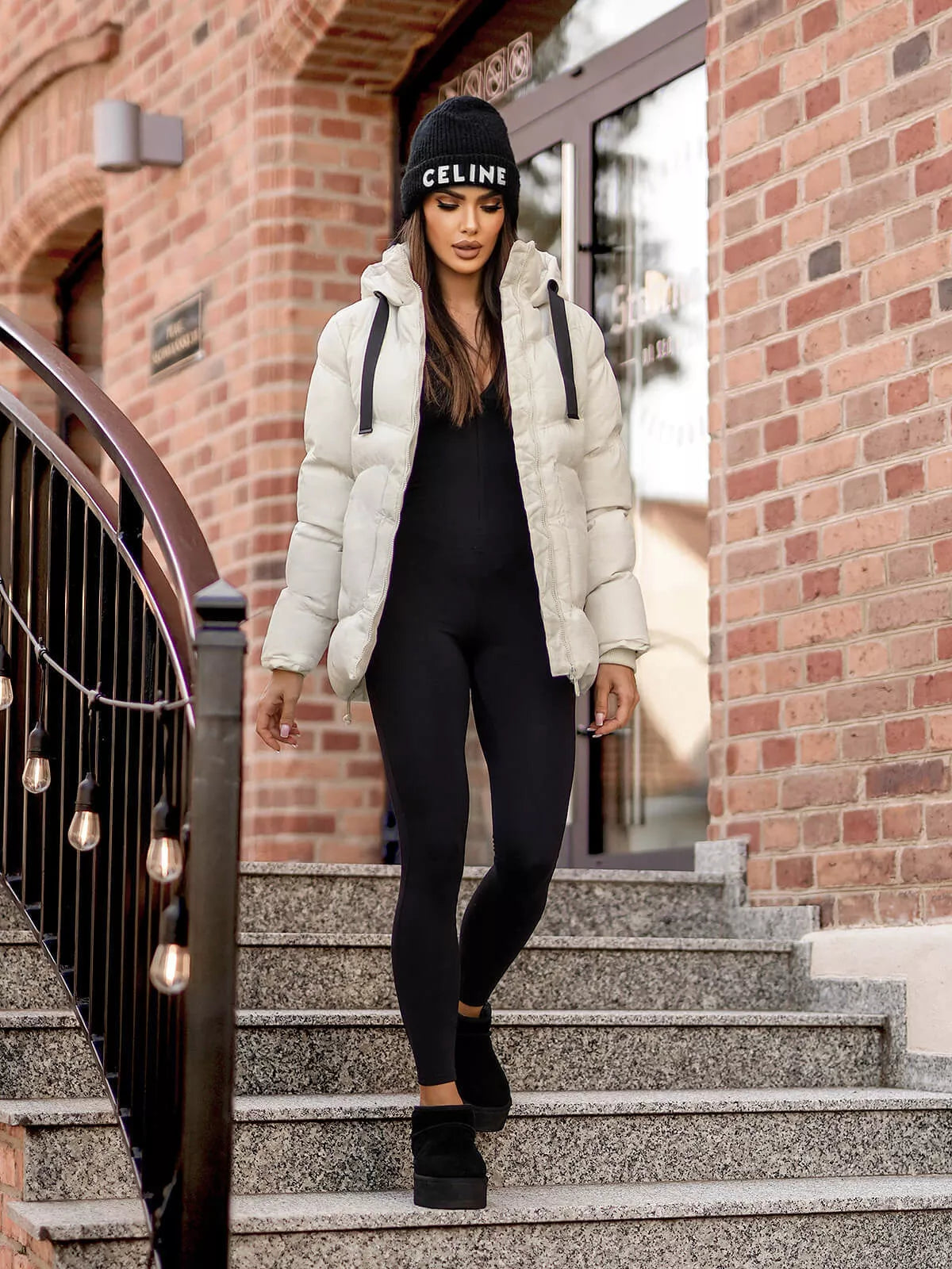 Sieviešu brūna jaka Emerit