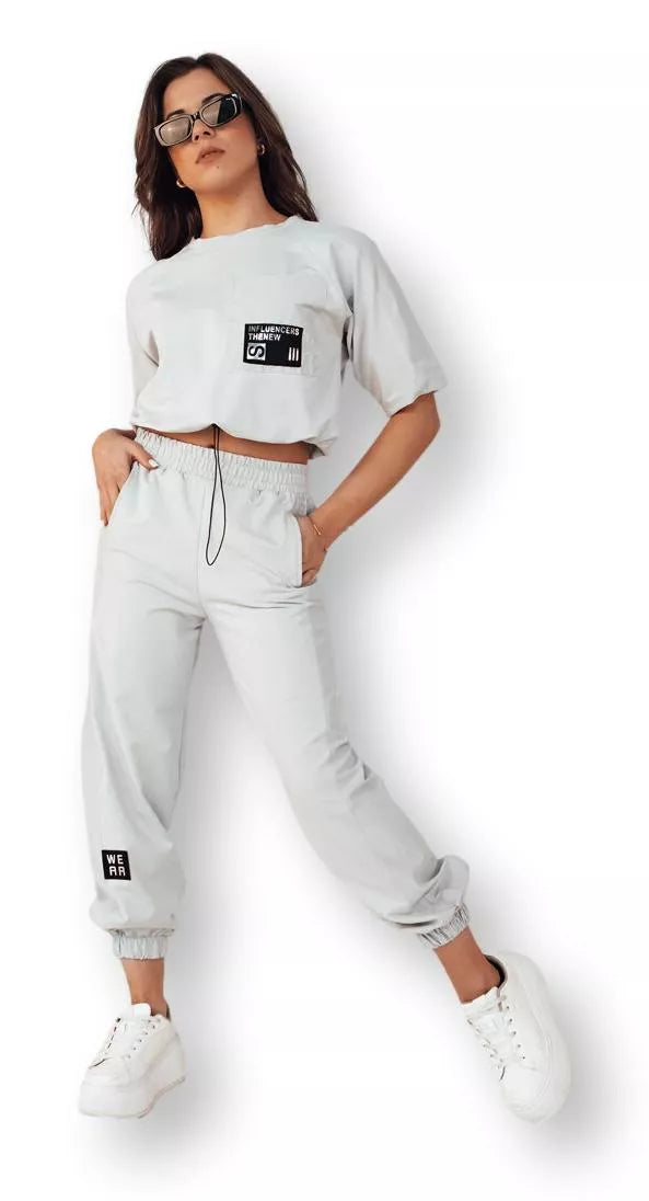 Sieviešu gaiši pelēks komplekts Holty.