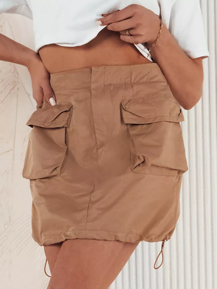 Īsi sieviešu brūni svārki Quilla