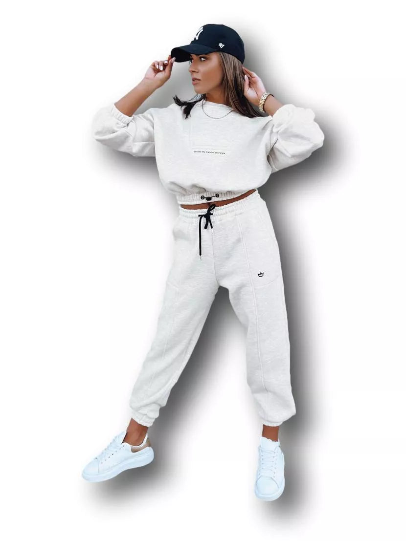 Sieviešu bēšs komplekts King