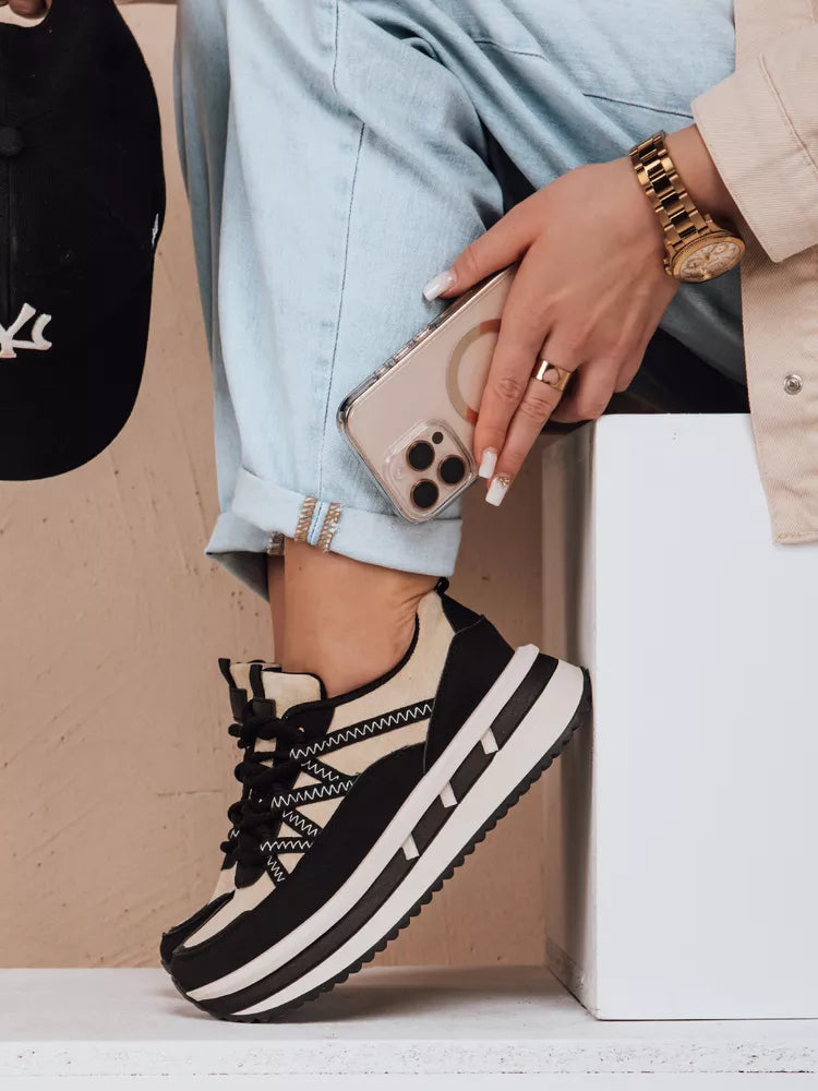 Sieviešu melnas ikdienas kurpes Rādīt