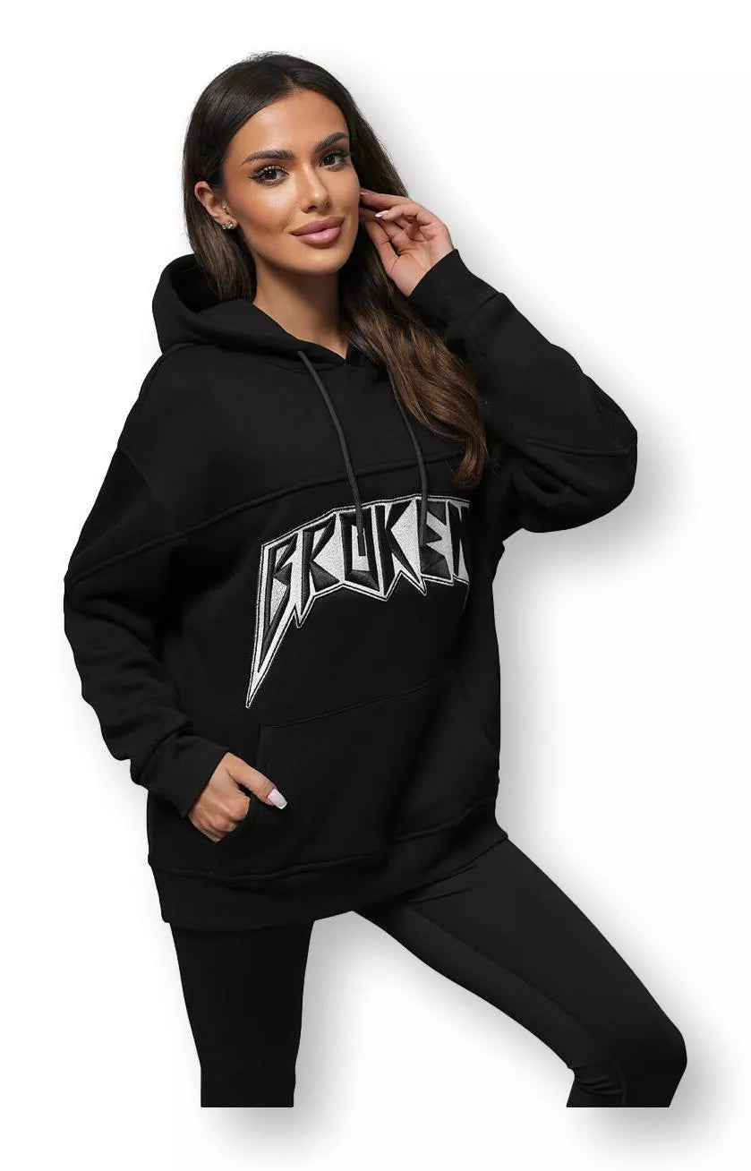 Sieviešu melns džemperis Broken