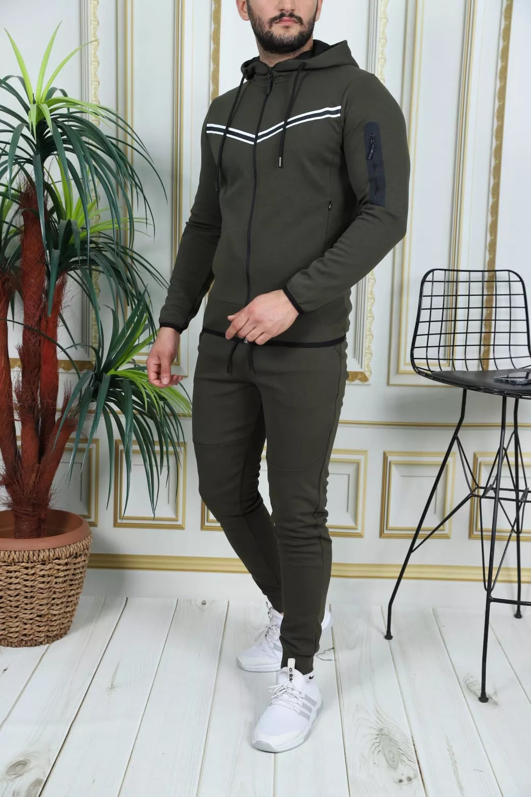 Sporta komplekts haki krāsā Okar