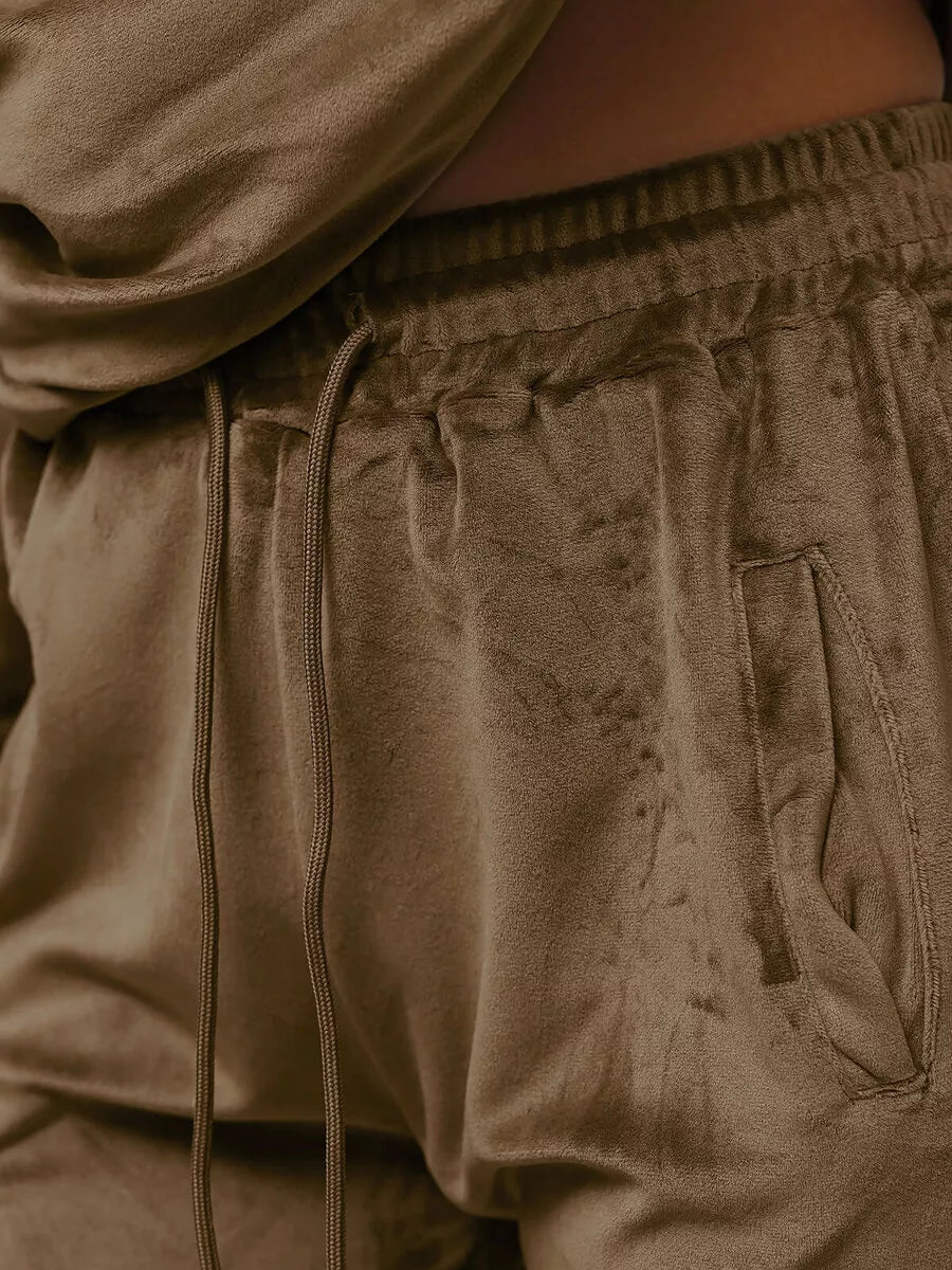 Tumši brūns velūra komplekts Peril.