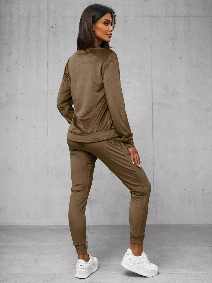 Tumši brūns velūrs Monar