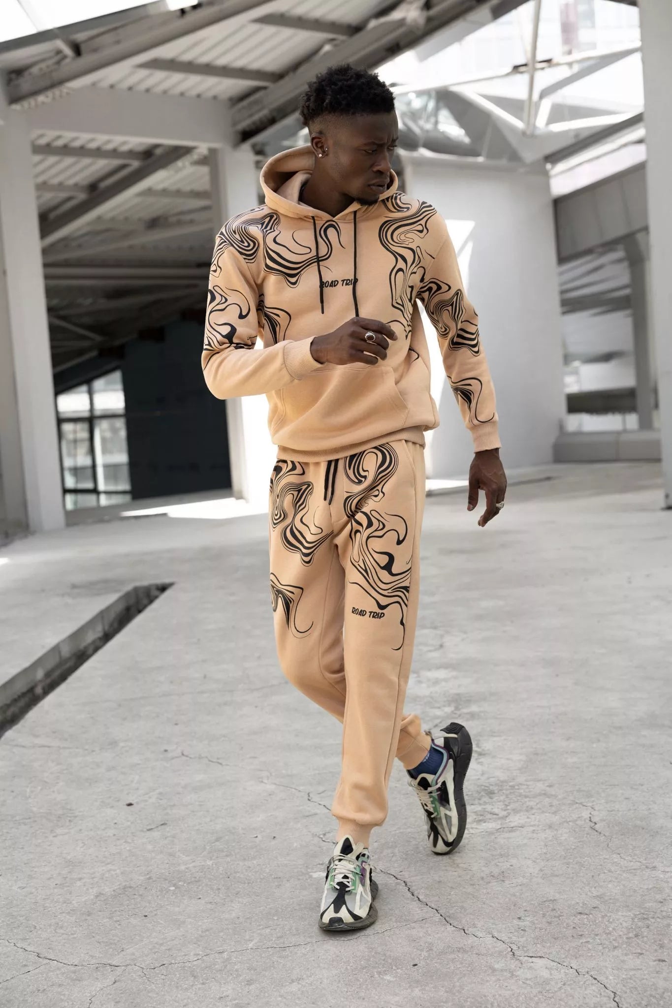 Vīriešu bēškrāsas treniņtērps Road Trip