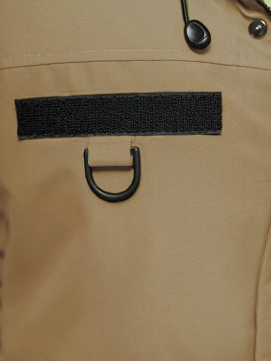 Vīriešu brūna ziemas jaka ar kapuci