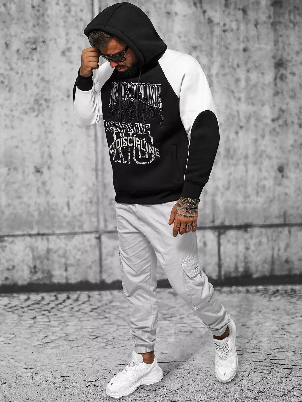 Vīriešu melns džemperis "No Discipline"