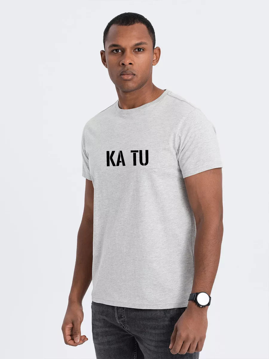 Vīriešu gaiši pelēks T-krekls KAS TU ESI?