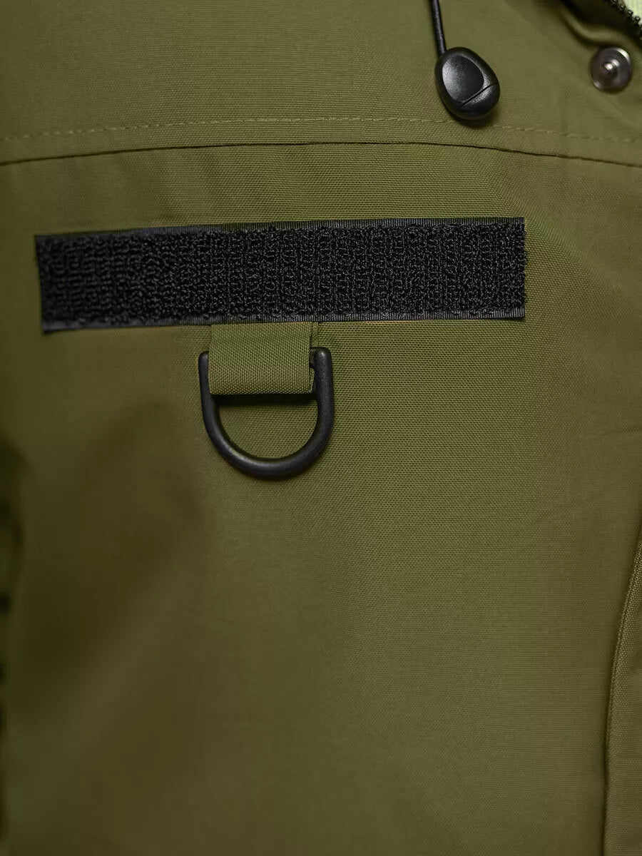 Khaki krāsas vīriešu jaka ar kapuci ziemas