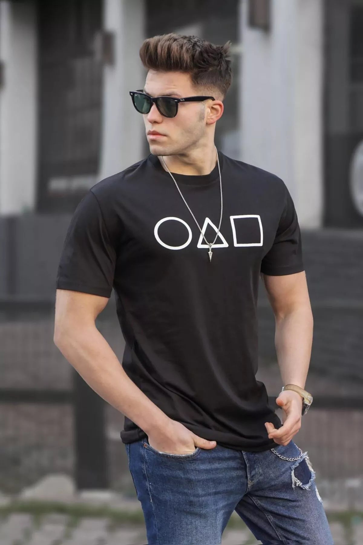 Vīriešu melns T-krekls "Spēle"