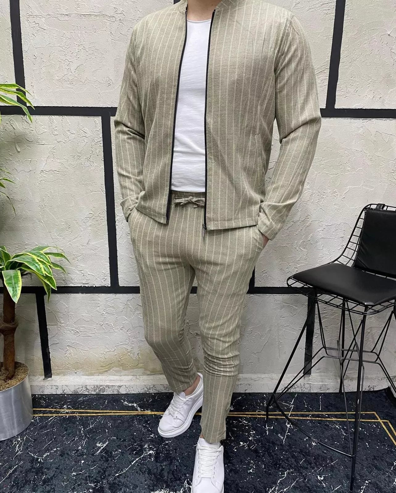 Vīriešu bēšs atpūtas kostīms Basor