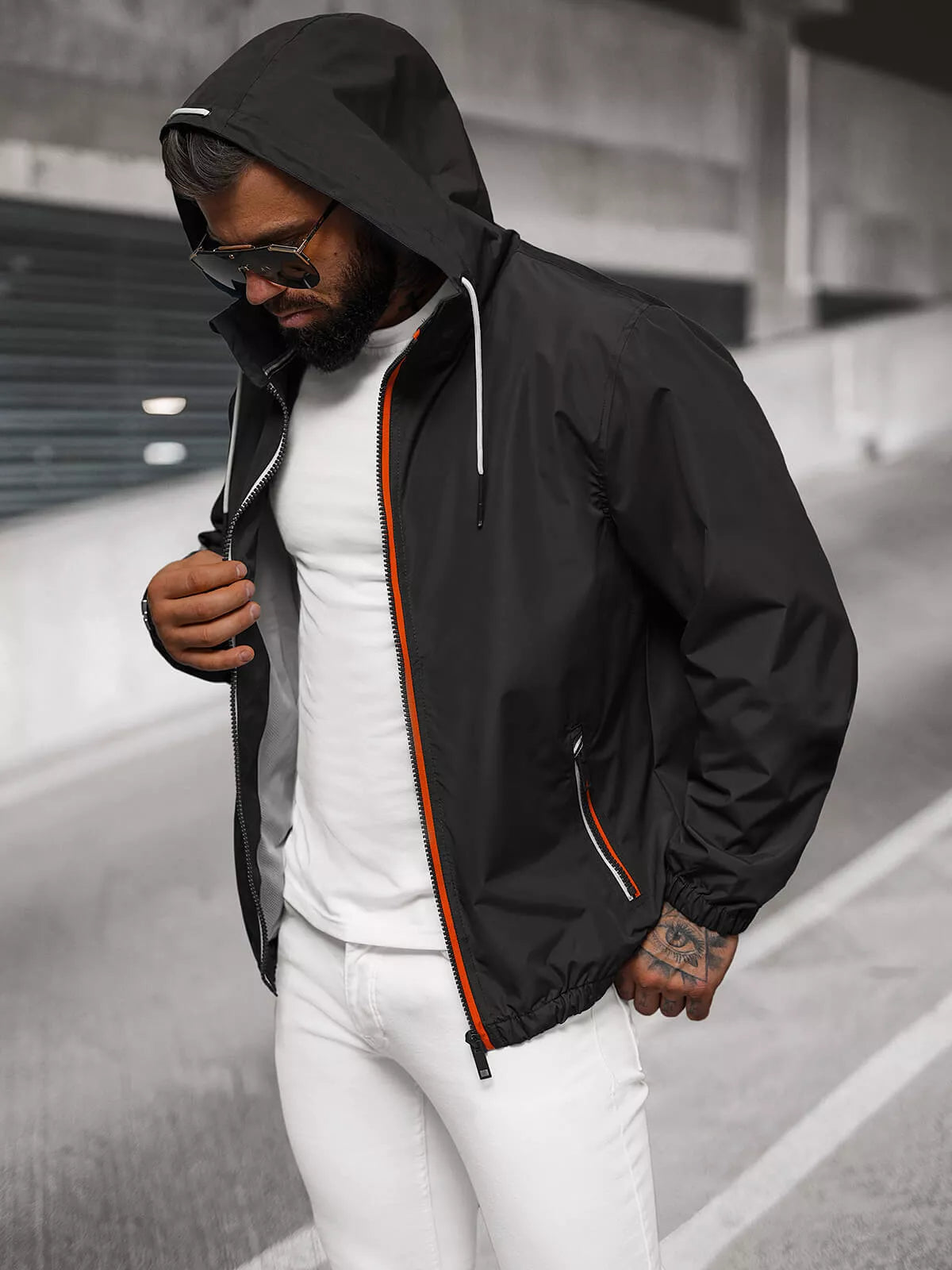 Vīriešu plāna melna jaka Doran