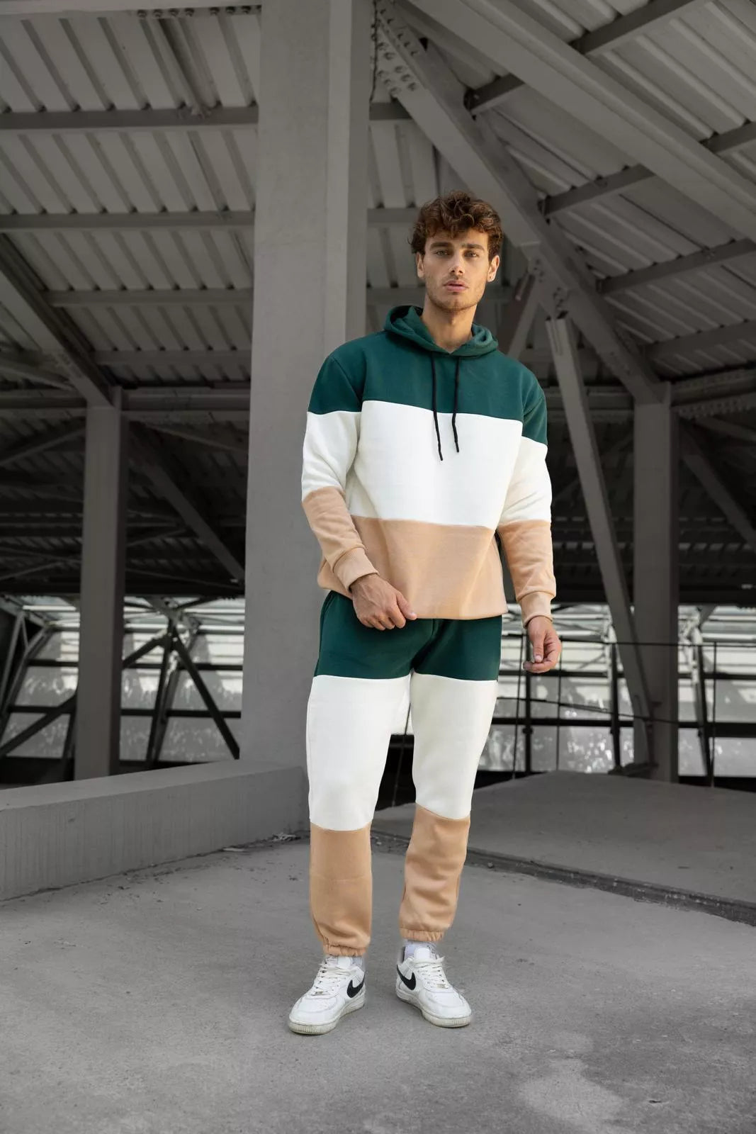 Trīskrāsu vīriešu zaļš treniņtērps One