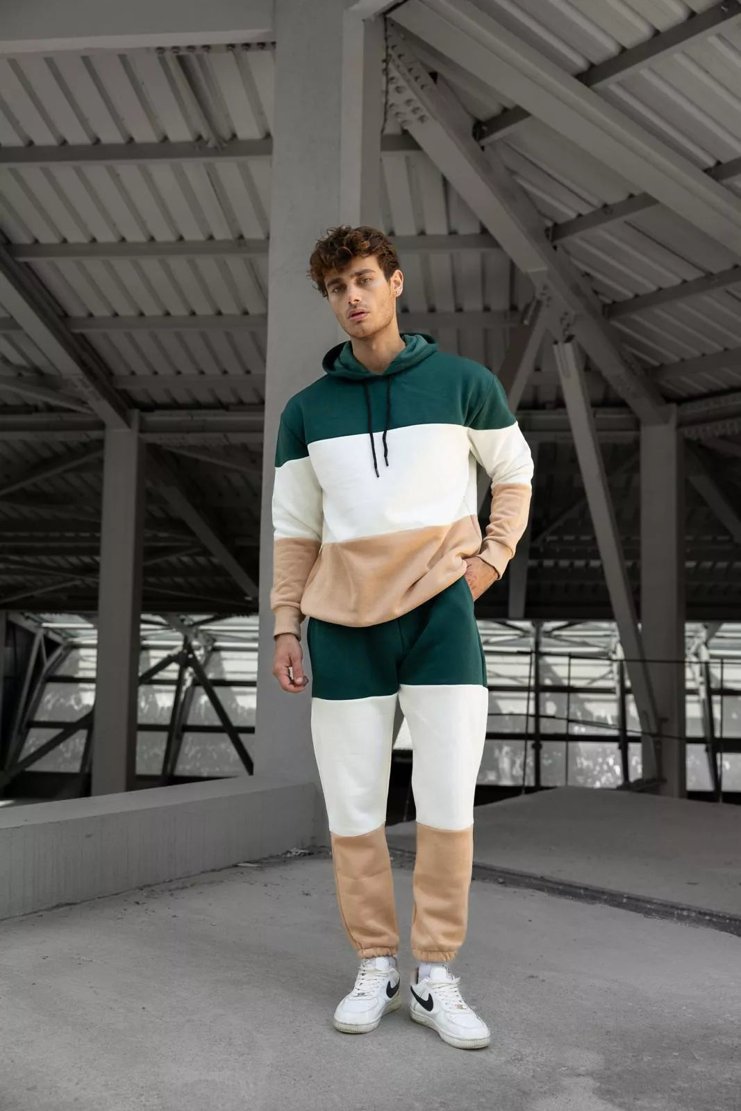 Trīskrāsu vīriešu zaļš treniņtērps One