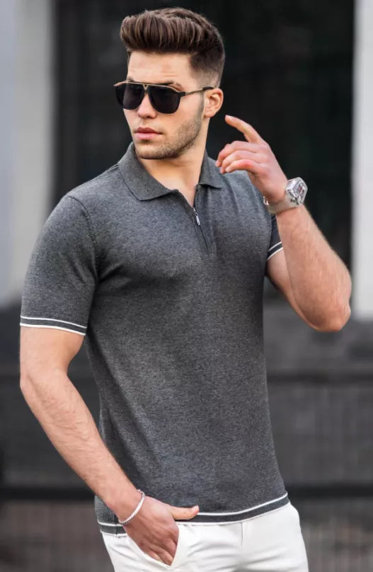 Vīriešu tumši pelēks krekls ar uzrakstu "Pit"