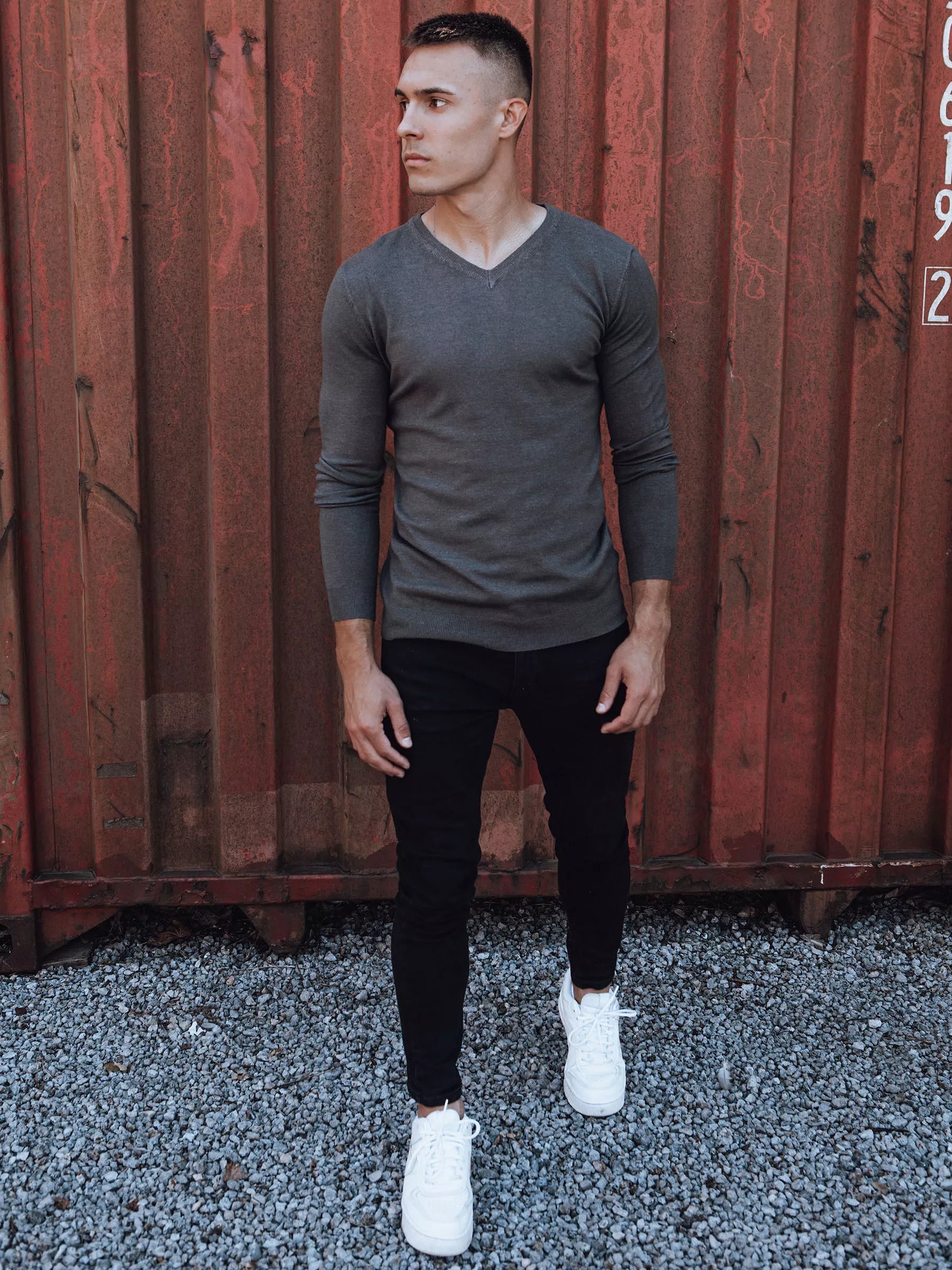 Tumši pelēks vīriešu džemperis Henri