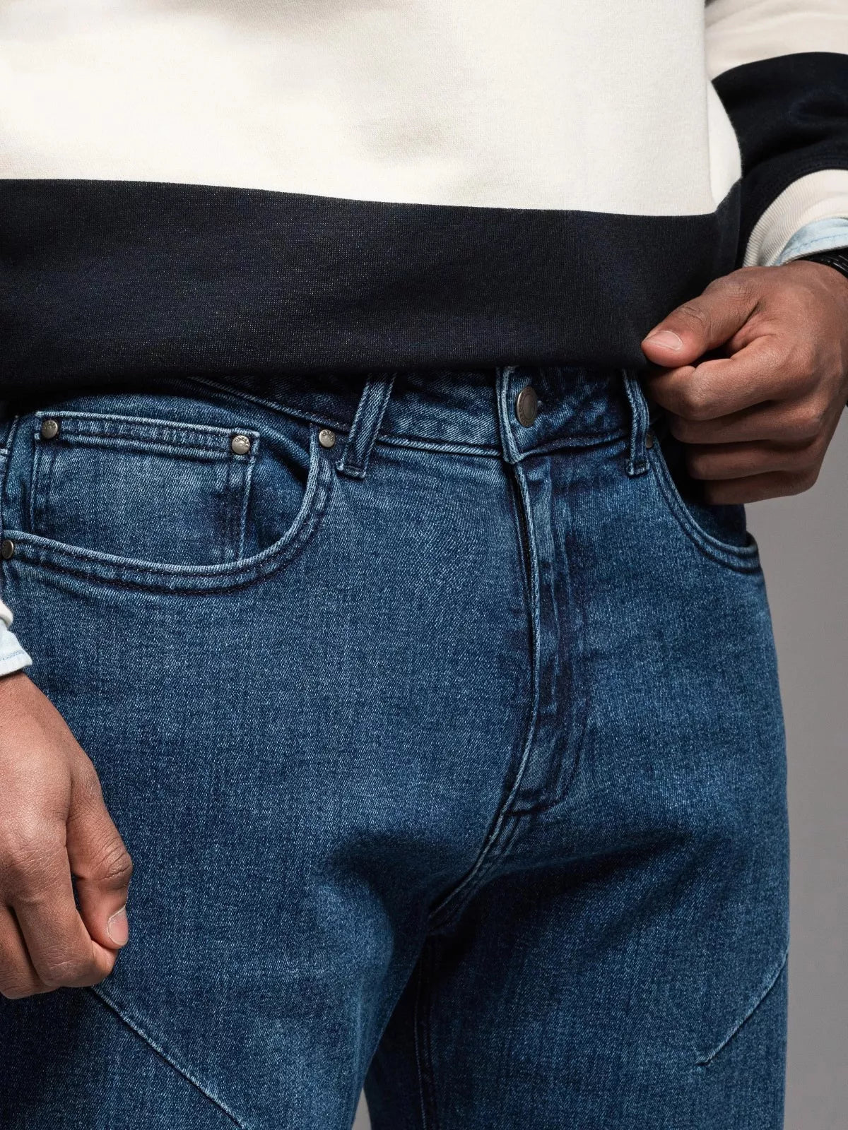 Vīriešu tumši zilas džinsa bikses Carl