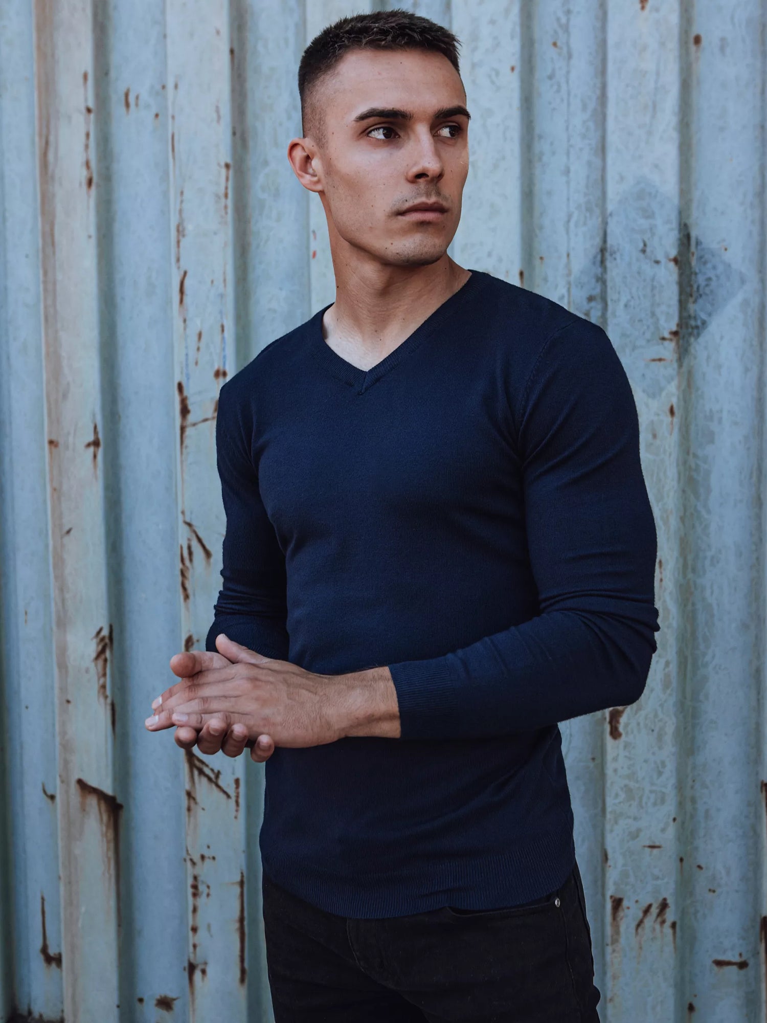 Tumši zils vīriešu džemperis Henri