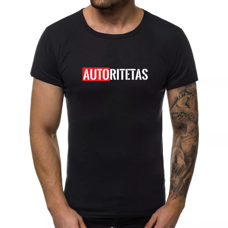 Melns vīriešu T-krekls ar uzrakstu "Authority"